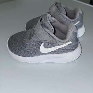 🎄2/$20 Toddler Nikes